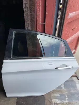 Дверь Rear LS (задний левый)
