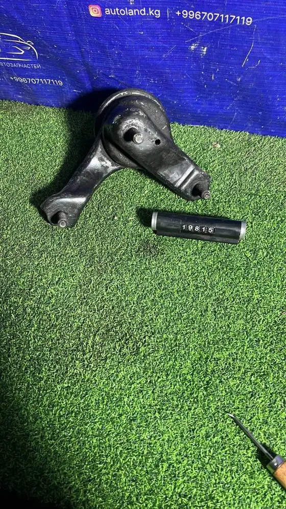 Подушка двигателя RS (правый) — фото 3