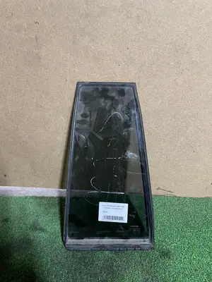 Глухое стекло Rear LS