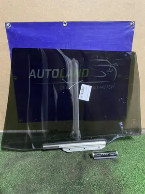 Стекло двери Rear RS