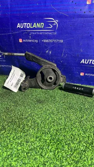 Подушка двигателя Rear