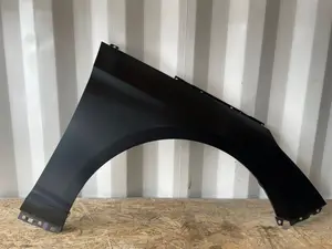 Крыло (Передний правый) Front RS (тайвань) TW
