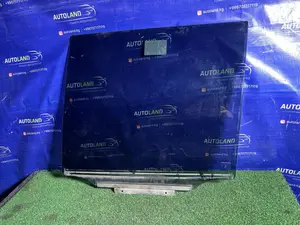Стекло двери Rear LS