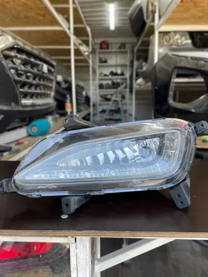 Противотуманка LED (правый) RS