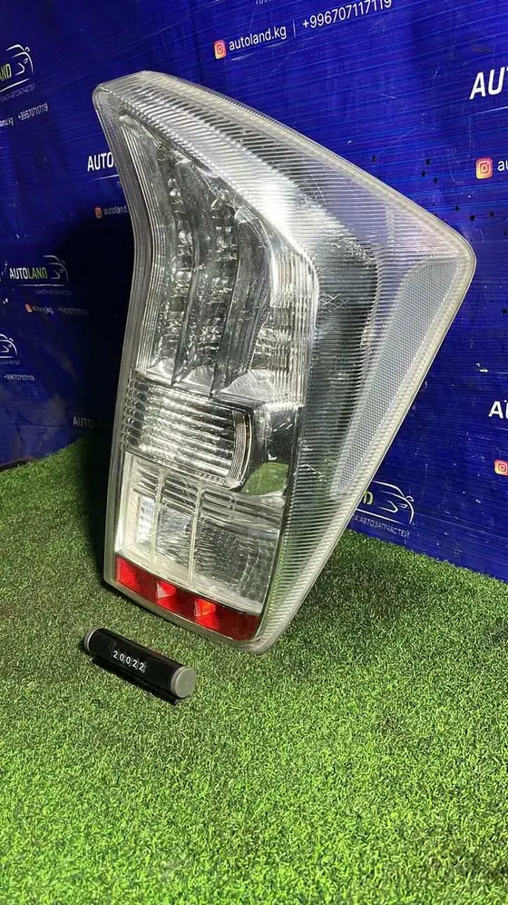 Стоп фара / Задний фонарь / Плафон RS (правый) — фото 2