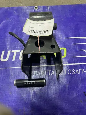 Подушка двигателя Rear