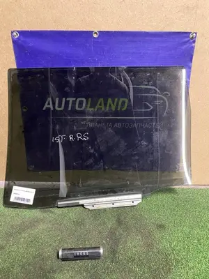 Стекло двери Rear RS